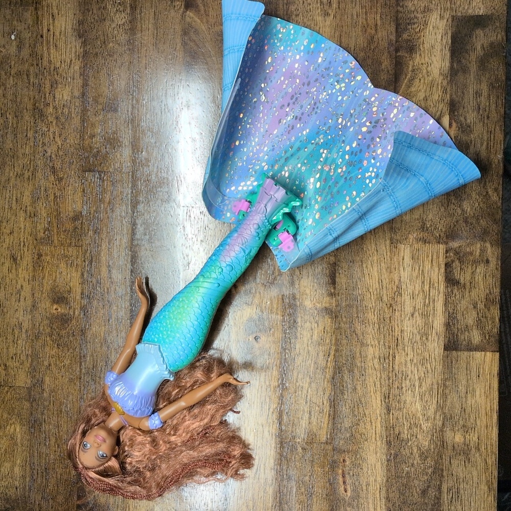 Disney The Little Mermaid Live Action Transforming Ariel Doll 11” Mattel